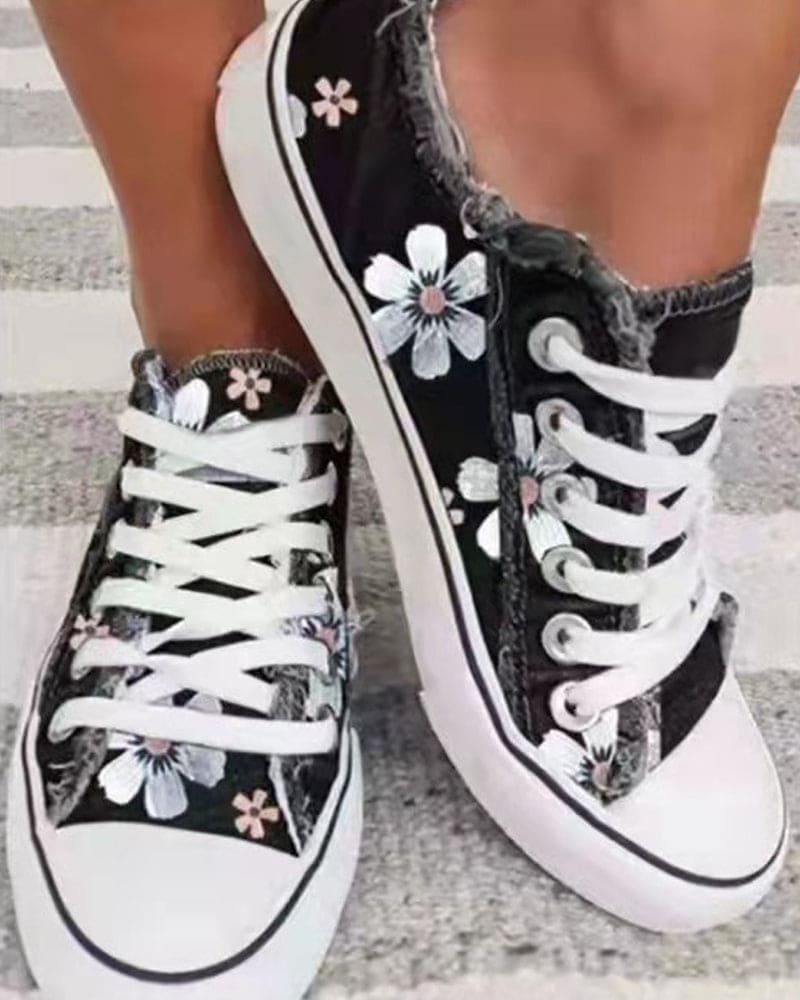 Chic Orthopedic Shoes with Unique Design