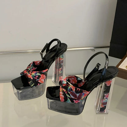 Polished Sandals with an Effortless Classic Look