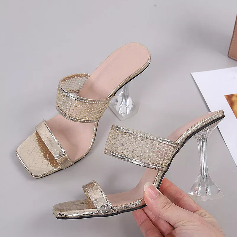 Classic Vintage Heels with a Flattering Fit