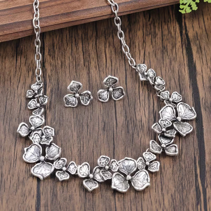 Blossom Harmony Necklace Set