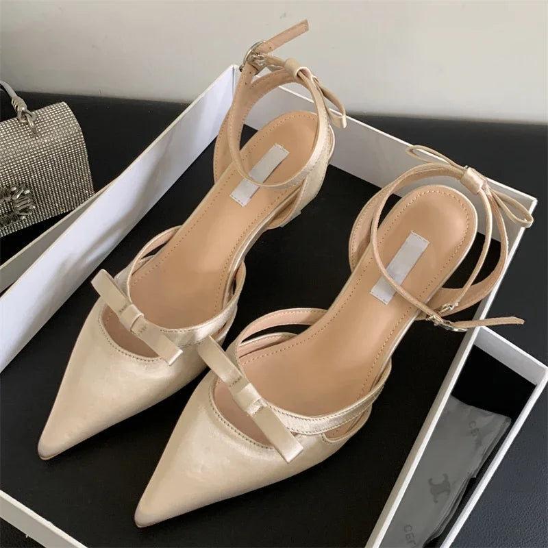 Classic Vintage Heels with a Flattering Fit