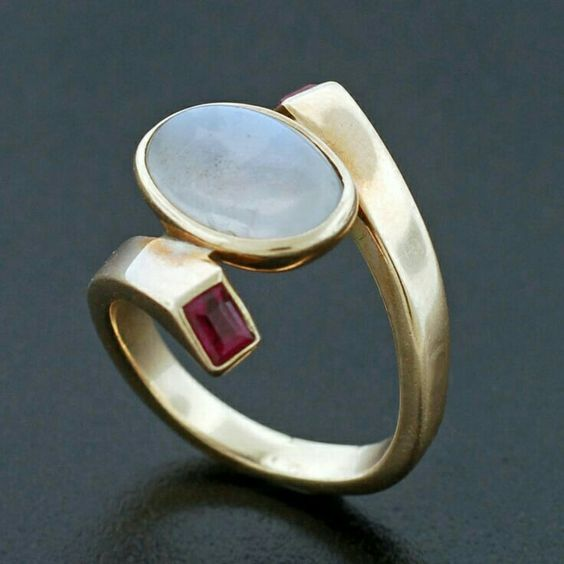 White Opal & Red Zirconia Gold Ring