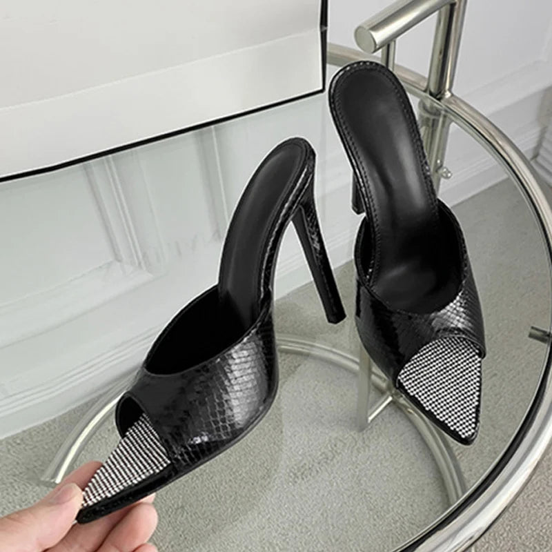 Classic Vintage & Enduringly Stylish Heels