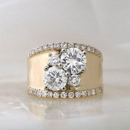 1+1 Offer: Golden Bright Zirconia Ring + Gold and Crystal Earrings