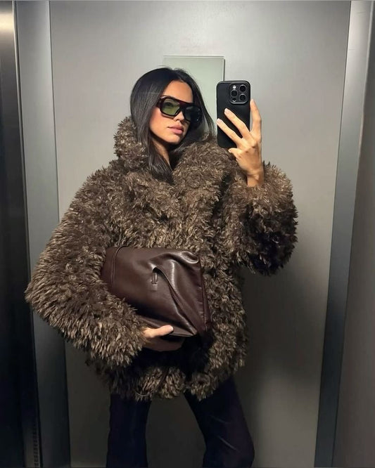 Elegantly Styled Coat for Everyday Wear