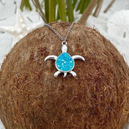 Collar de Tortuga Marina en Plata y Ópalo Azul