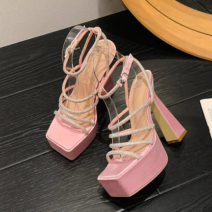 Polished Sandals with an Effortless Classic Look