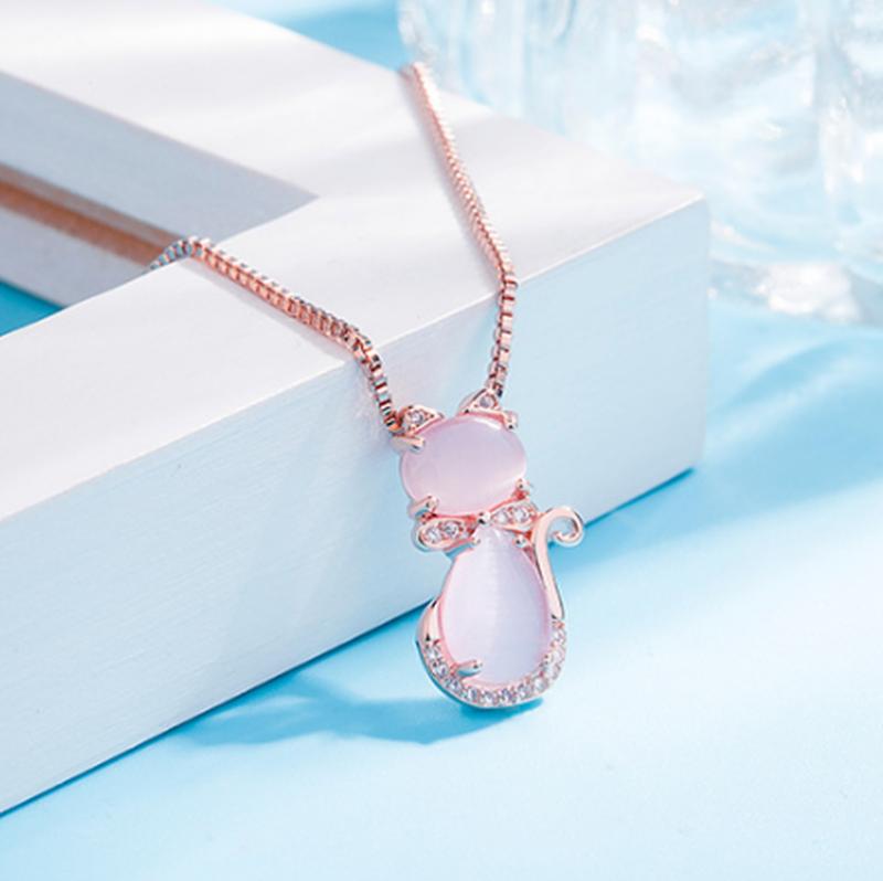 Pink Stone Cat Necklace With Zircon