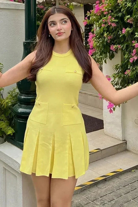 Well Tailored Dress with a Graceful Silhouette