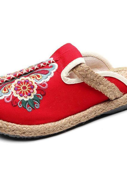Retro Embroidered Shoes