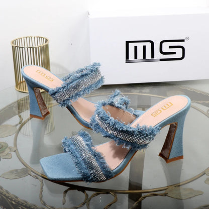 Polished Heels with an Effortless Classic Look