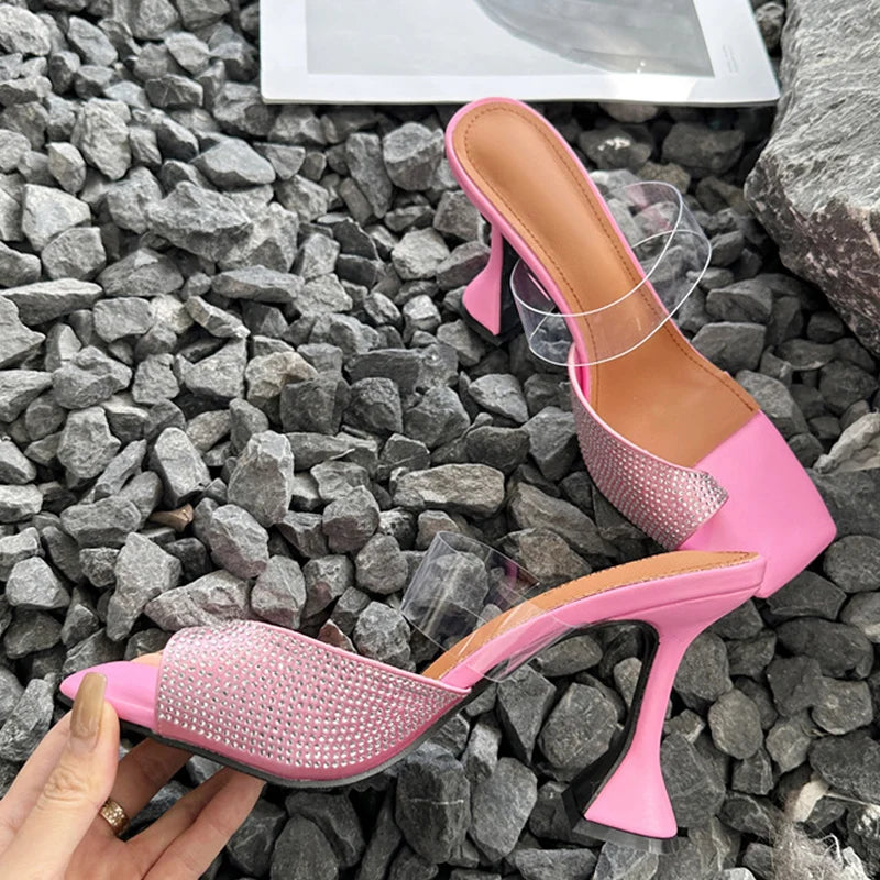 Polished Heels with an Effortless Classic Look