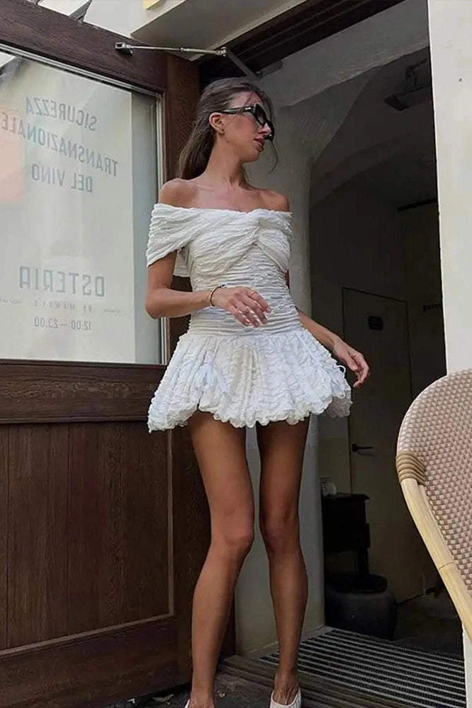 Gracefully Styled Dress for Any Occasion