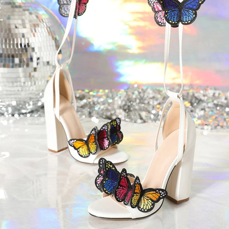 Classic Vintage Heels with a Flattering Fit