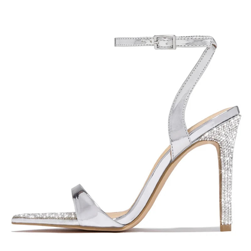 Elegantly Styled Sandals for Everyday Wear