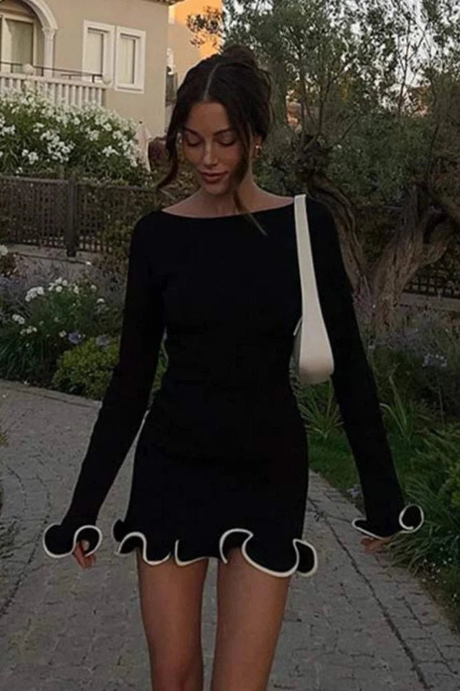 Gracefully Styled Dress for Any Occasion