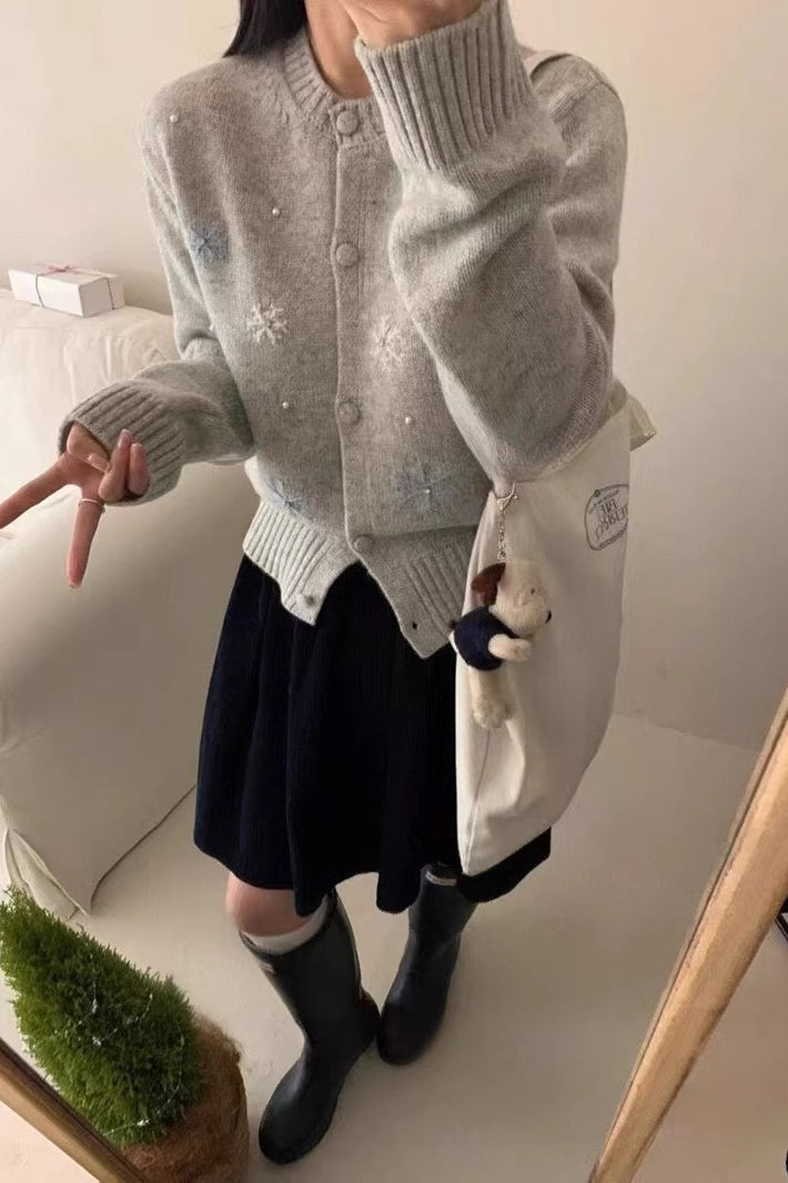 Timeless Vintage Style Cardigan