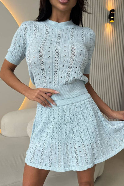 Effortlessly Elegant Garment with a Timeless Design