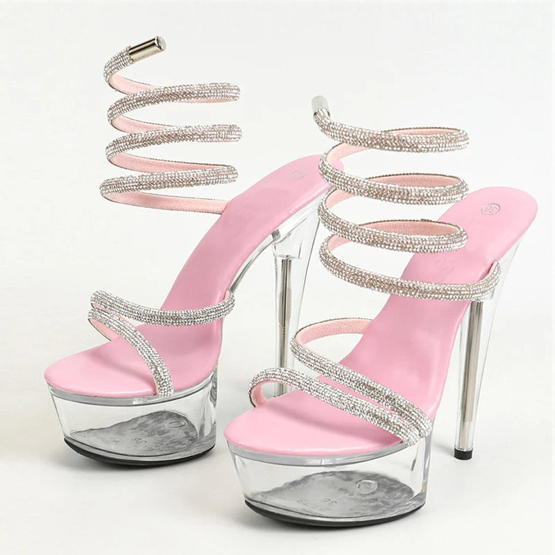 Effortlessly Elegant Sandals with a Timeless Design