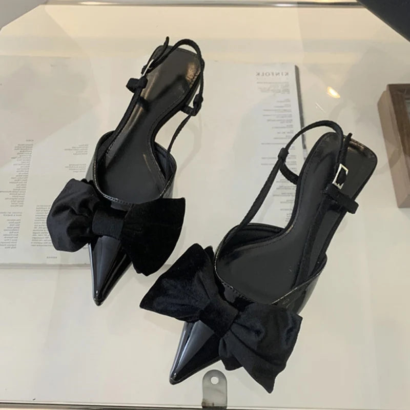 Polished Sandals with an Effortless Classic Look