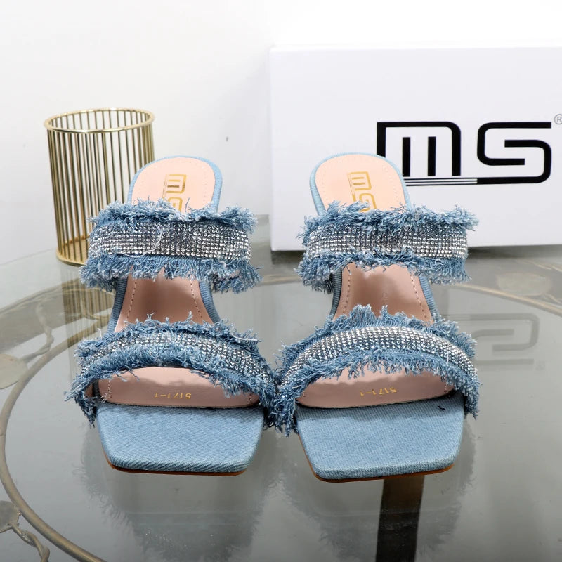 Polished Heels with an Effortless Classic Look