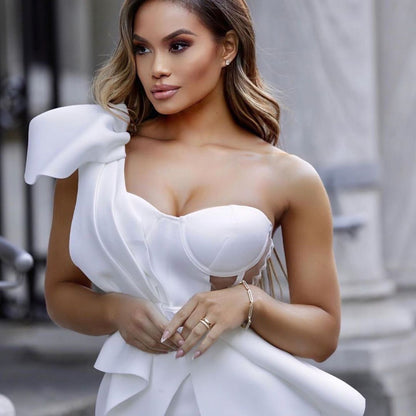 Beautifully Crafted Dress in a Classic Style