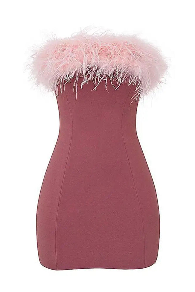 Gracefully Styled Dress for Any Occasion