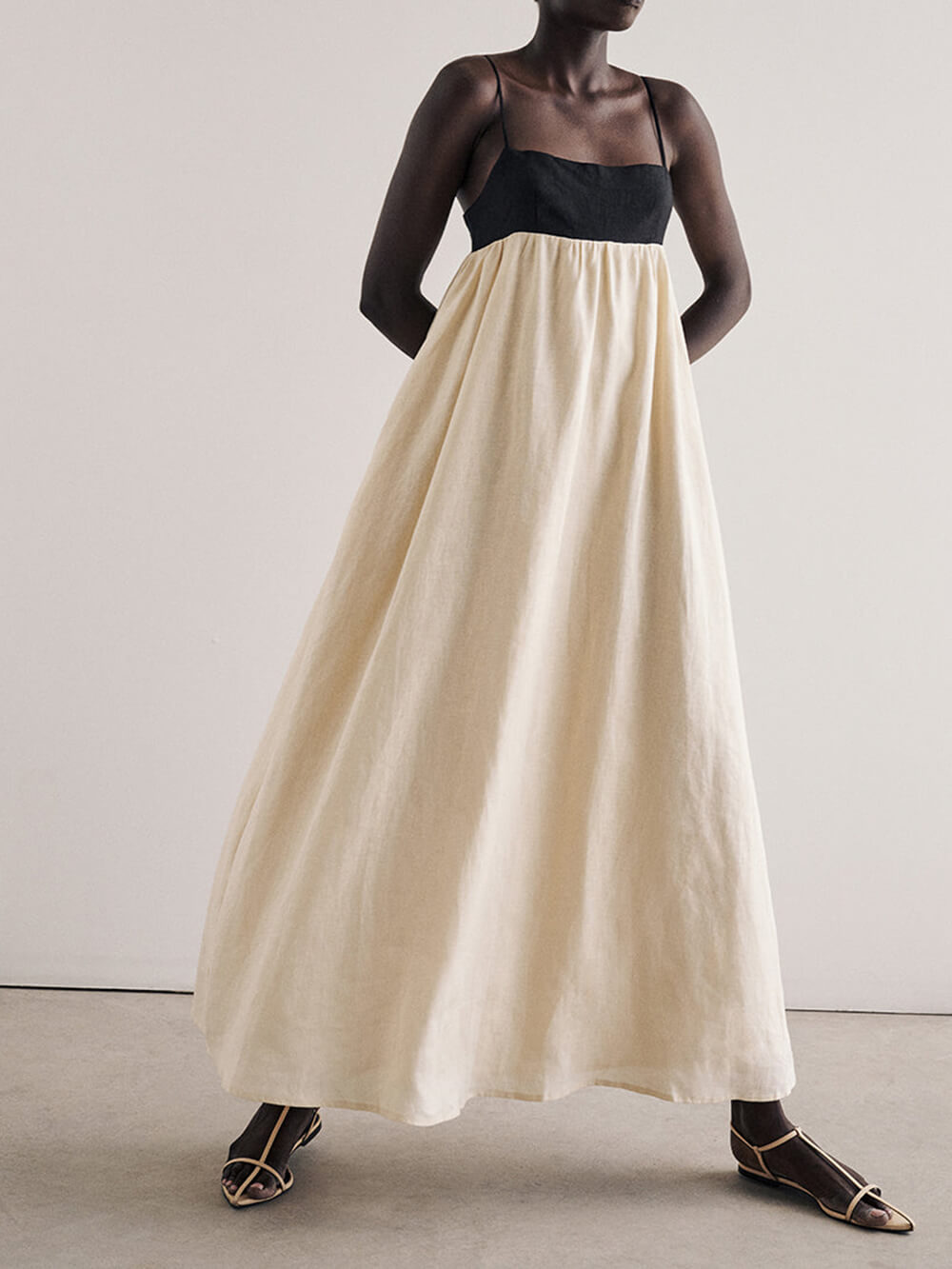 Black and White Loose Suspender Patchwork Maxi Dress