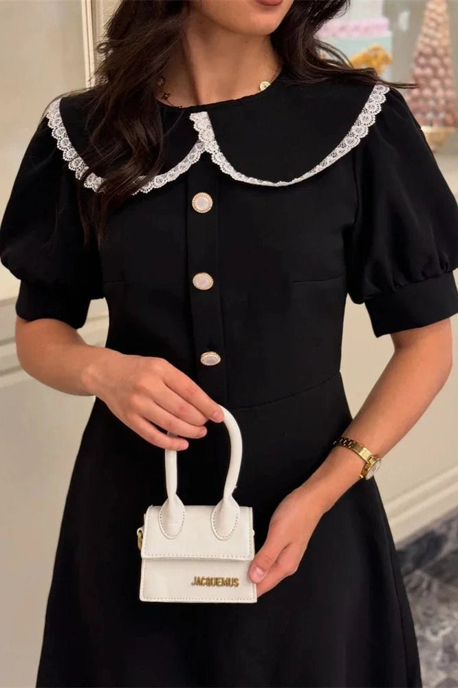 Effortlessly Elegant Dress with a Timeless Design