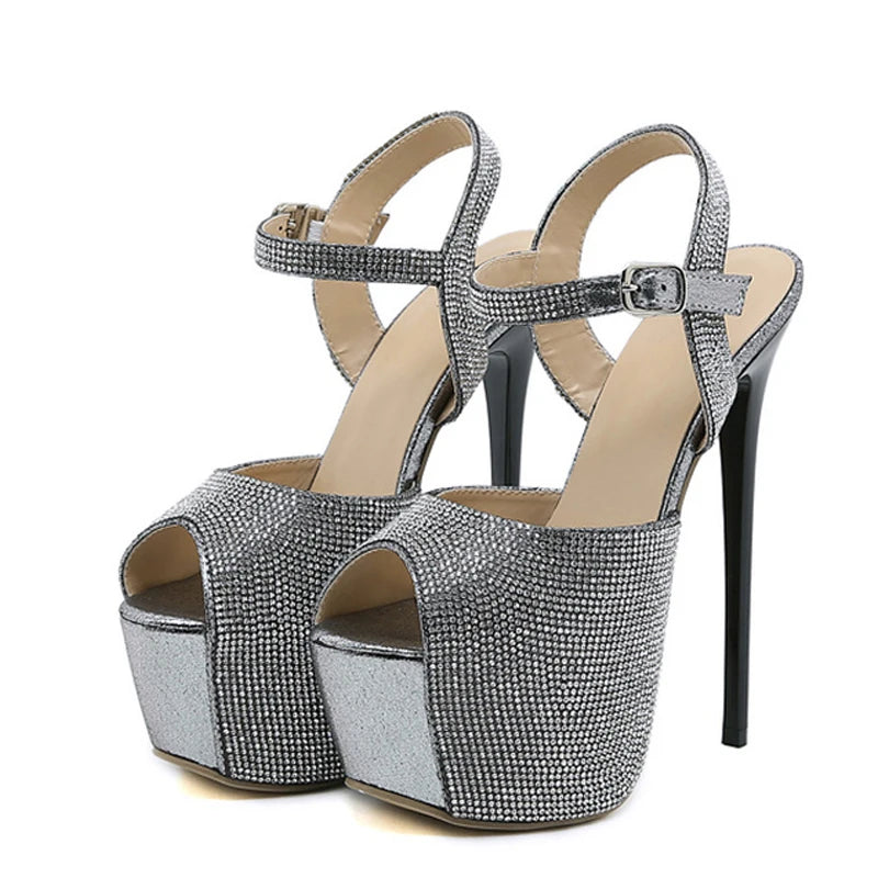 A Vintage Style Heels with Delicate Timeless Details