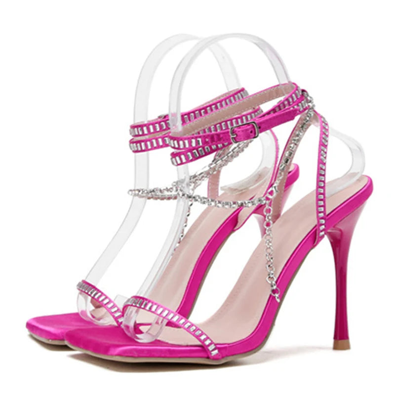 Polished Sandals with an Effortless Classic Look