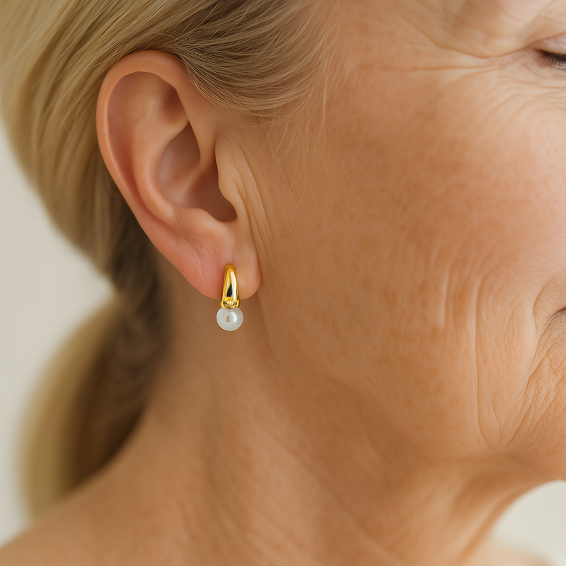 Small Gold-plated Pearl Earrings
