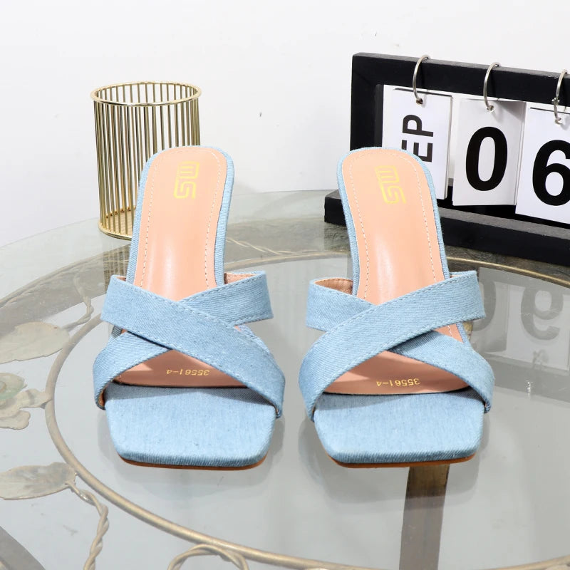 A Vintage Style Heels with Delicate Timeless Details