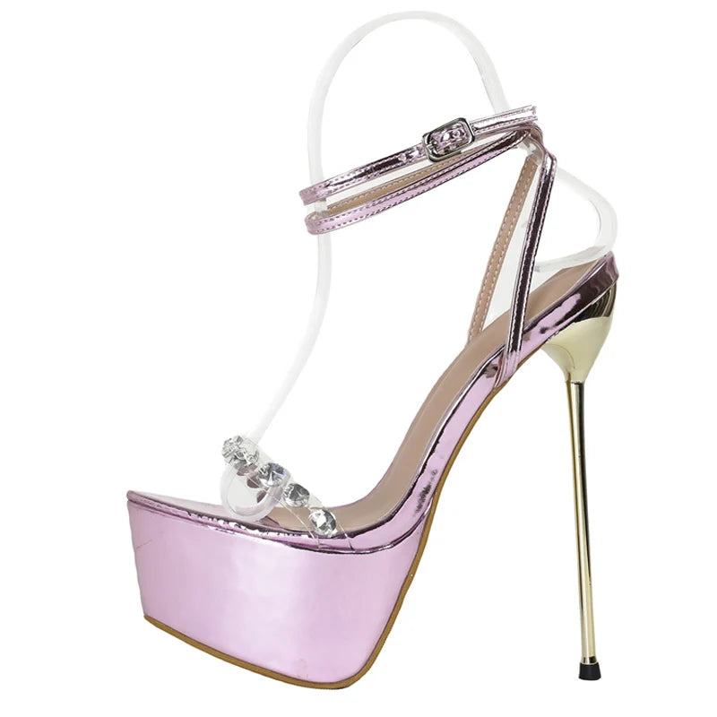 Well Tailored Sandals with a Graceful Silhouette
