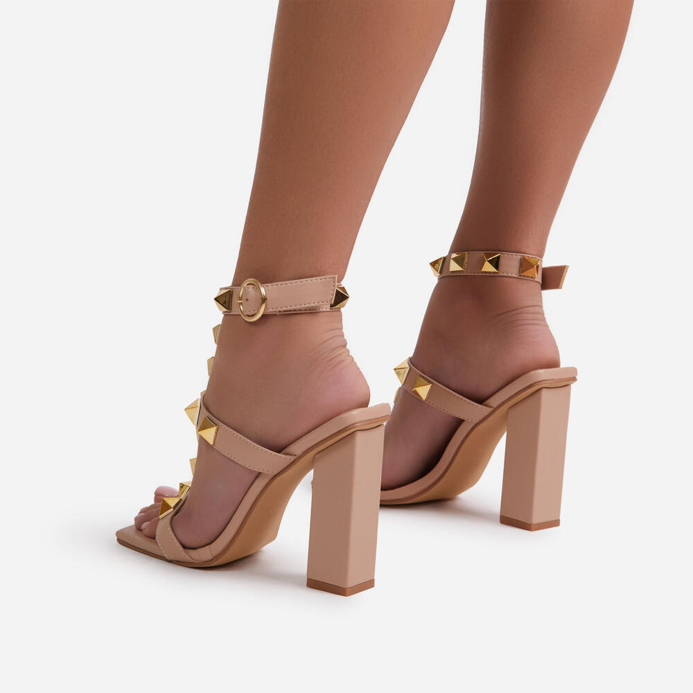 Sophisticated Heels with a Clean Classic Look