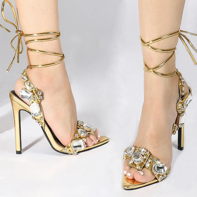 Classic Vintage Heels with a Flattering Fit