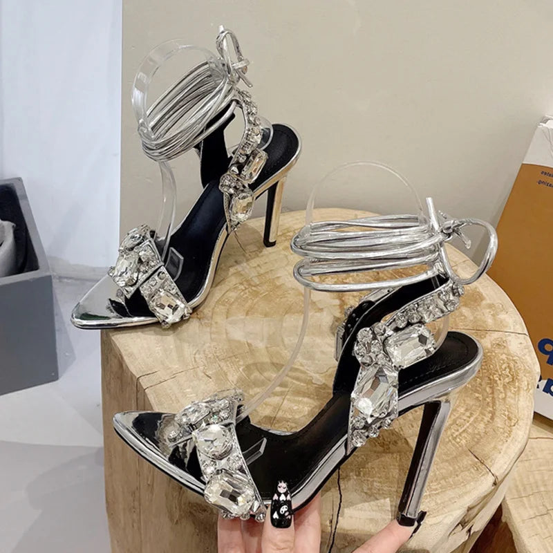 A Vintage Style Heels with Delicate Timeless Details