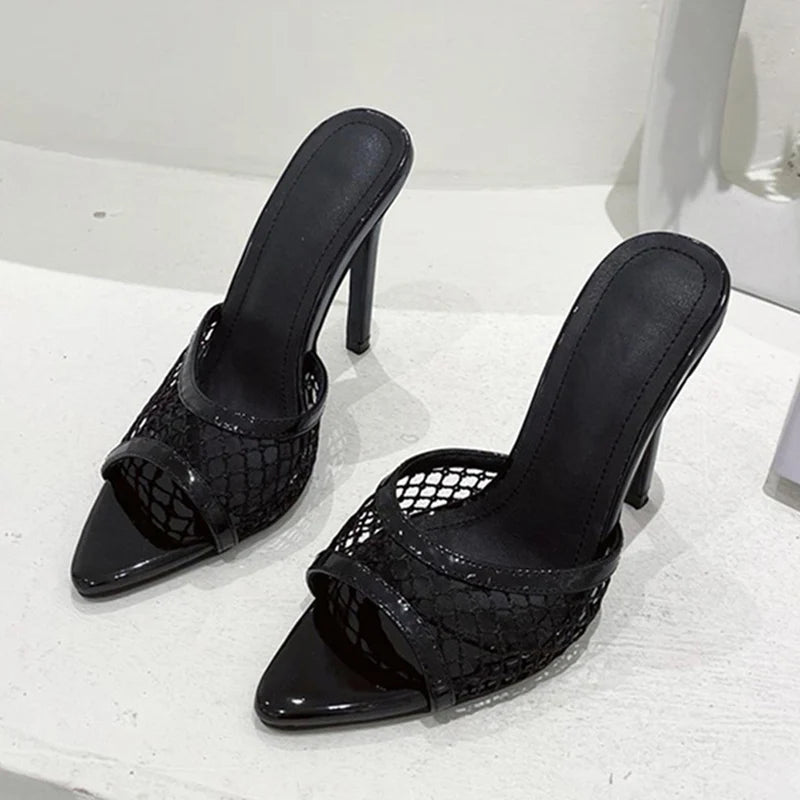 Polished Heels with an Effortless Classic Look