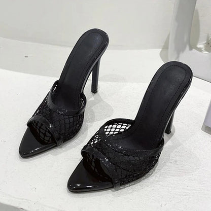 Polished Heels with an Effortless Classic Look