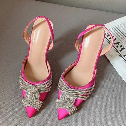 Well Tailored Heels with a Graceful Silhouette