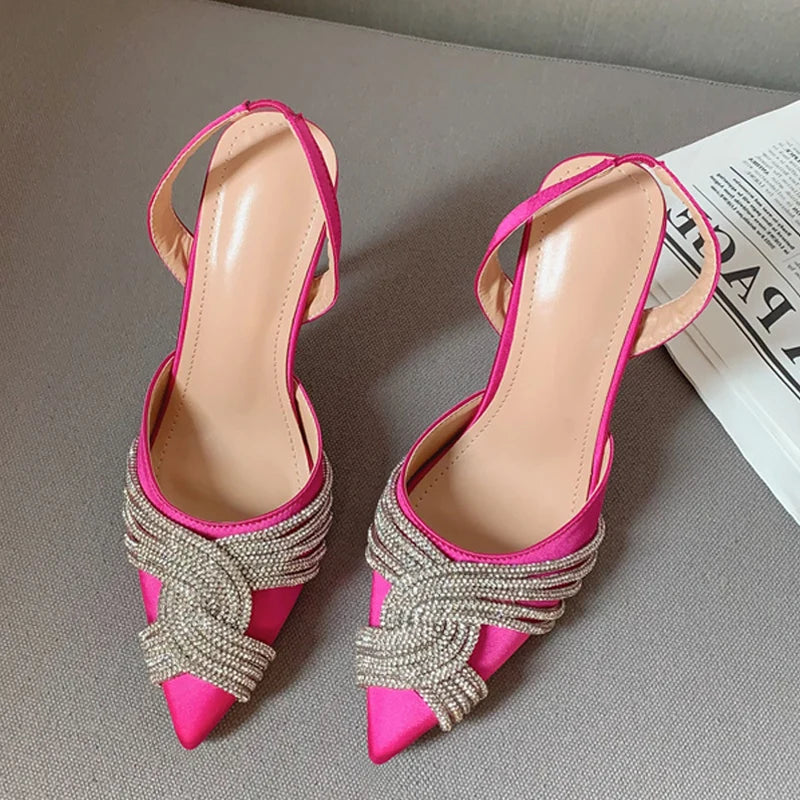 Well Tailored Heels with a Graceful Silhouette