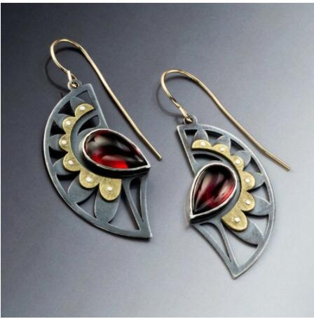 Arch Earrings in Silver and Red Crystal