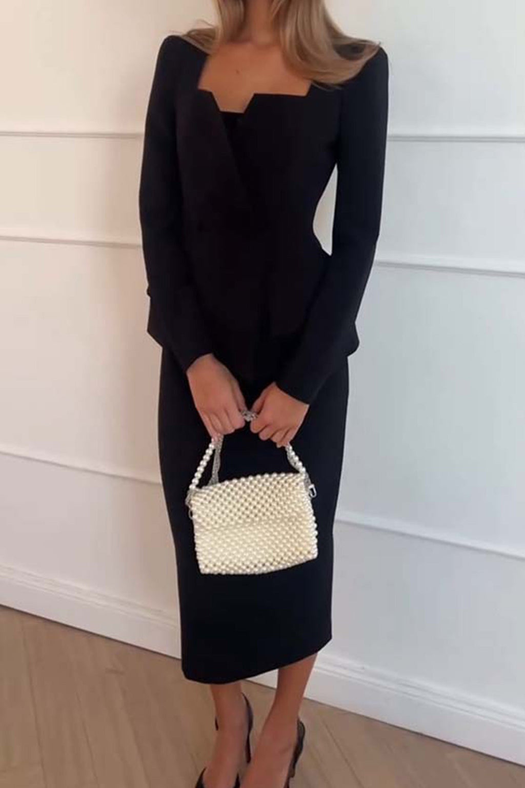Beautifully Finished Top in a Timeless Design