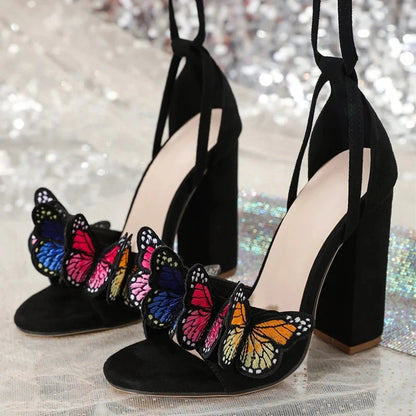 Classic Vintage Heels with a Flattering Fit