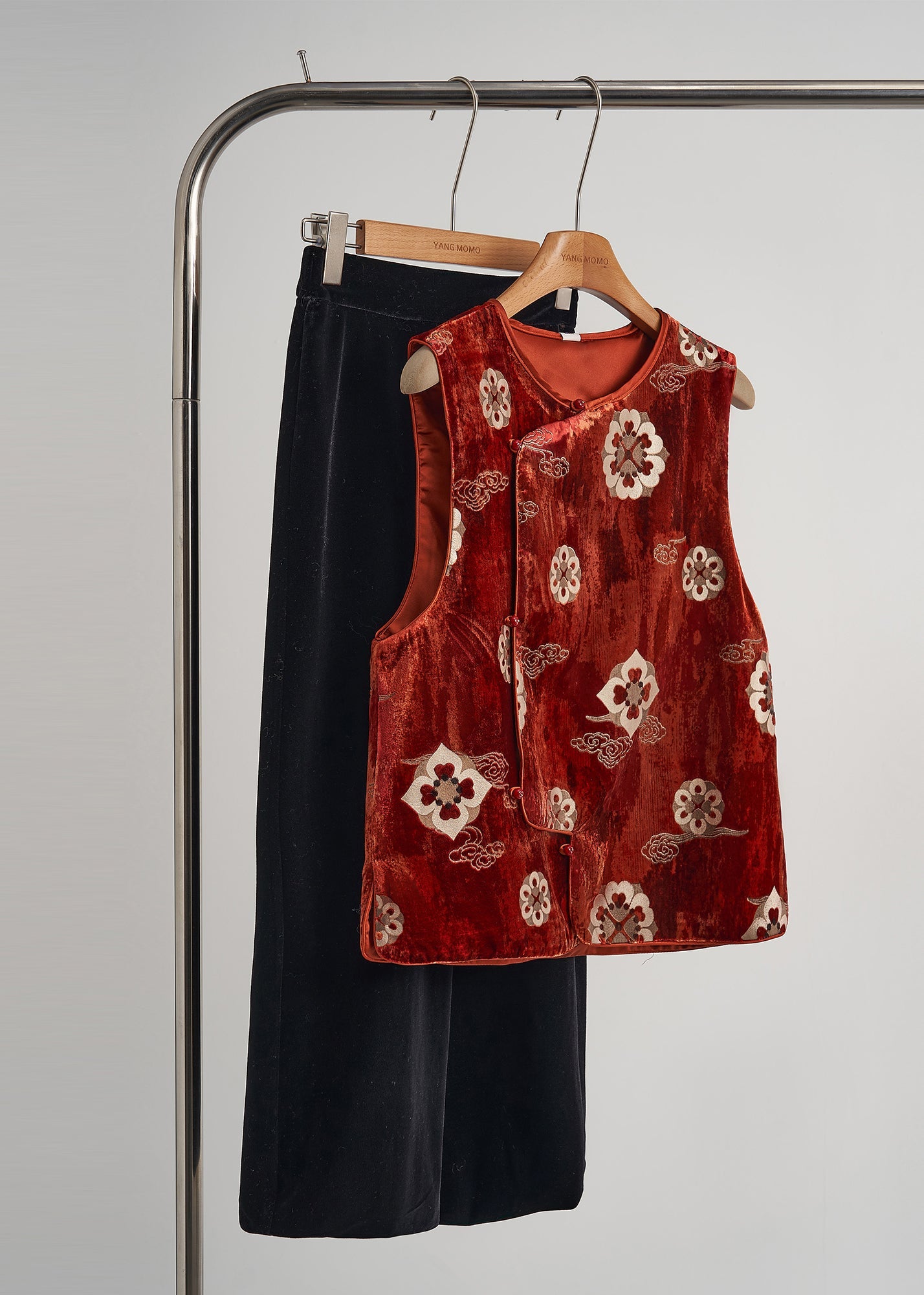 Brick Red Jacquard Silk Velvet Vests Sleeveless