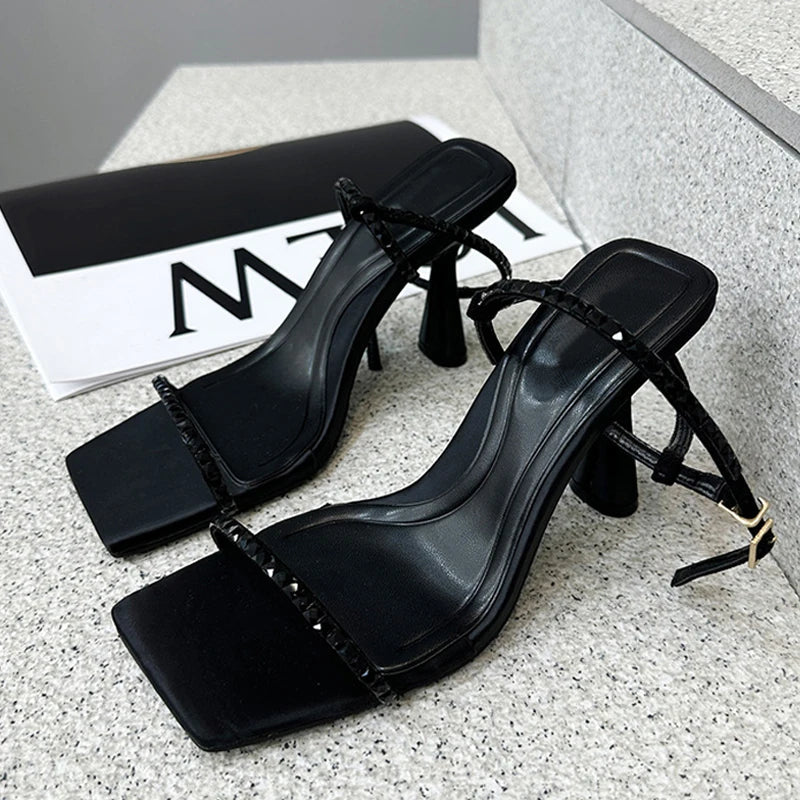 Polished Sandals with an Effortless Classic Look