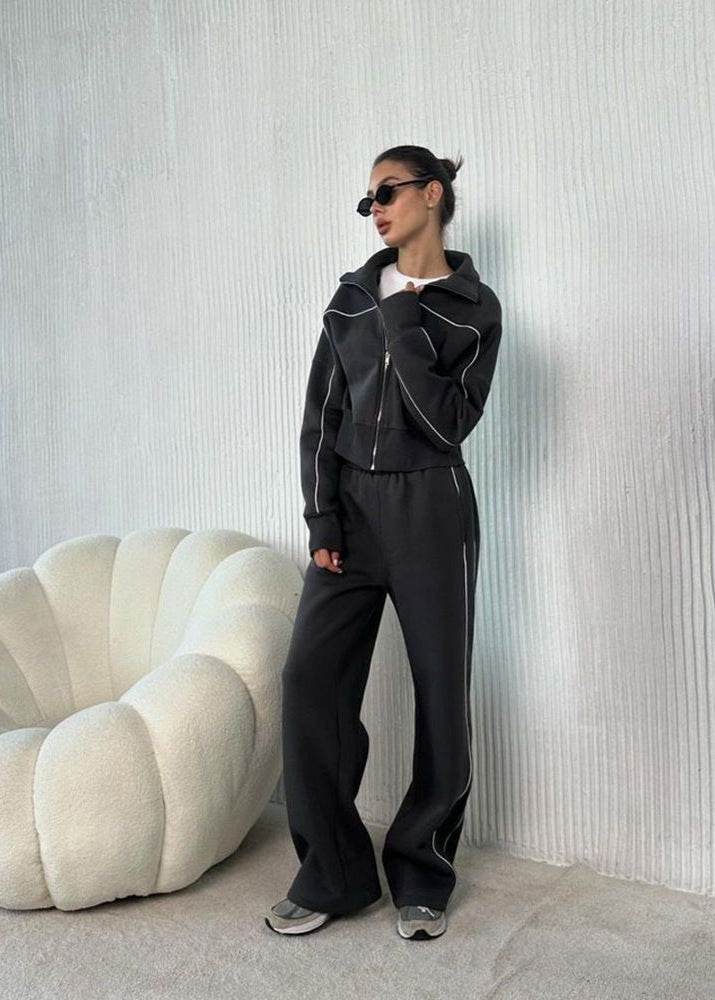 Elegantly Styled Pants for Everyday Wear