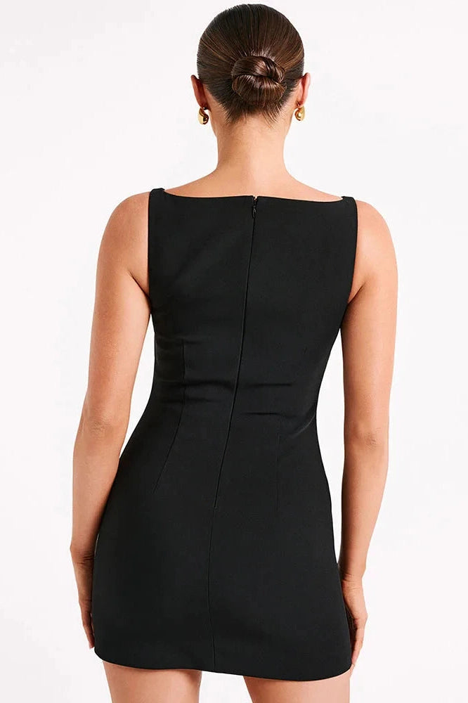 Polished Dress with an Effortless Classic Look