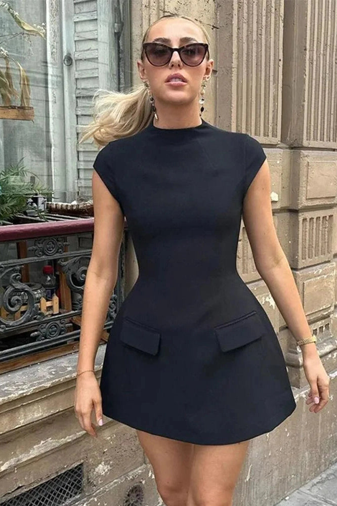 Classic Vintage Dress with a Flattering Fit
