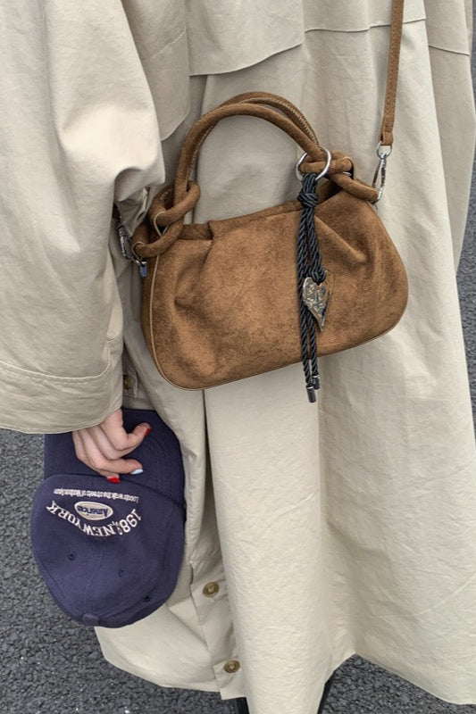 Beautifully Finished Bag in a Timeless Design